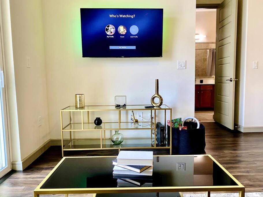 Luxury Apartment With King Bed And Pool And Free Parking 4 休斯敦 外观 照片