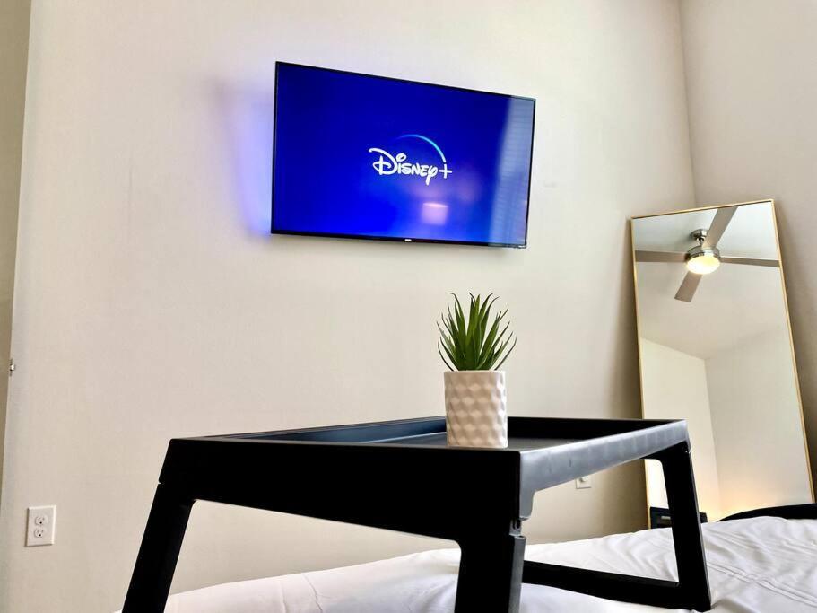 Luxury Apartment With King Bed And Pool And Free Parking 4 休斯敦 外观 照片