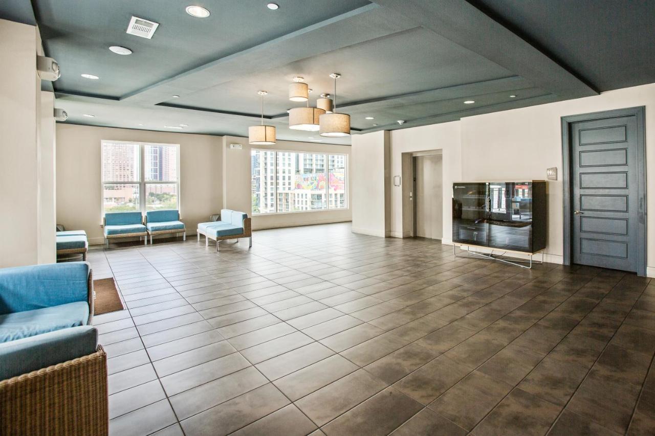 Luxury Apartment With King Bed And Pool And Free Parking 4 休斯敦 外观 照片