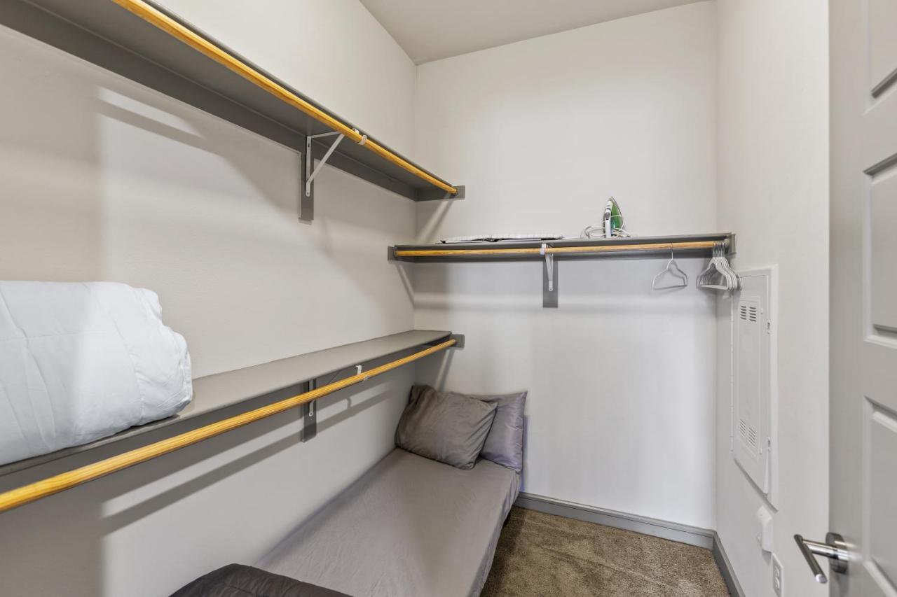 Luxury Apartment With King Bed And Pool And Free Parking 4 休斯敦 外观 照片