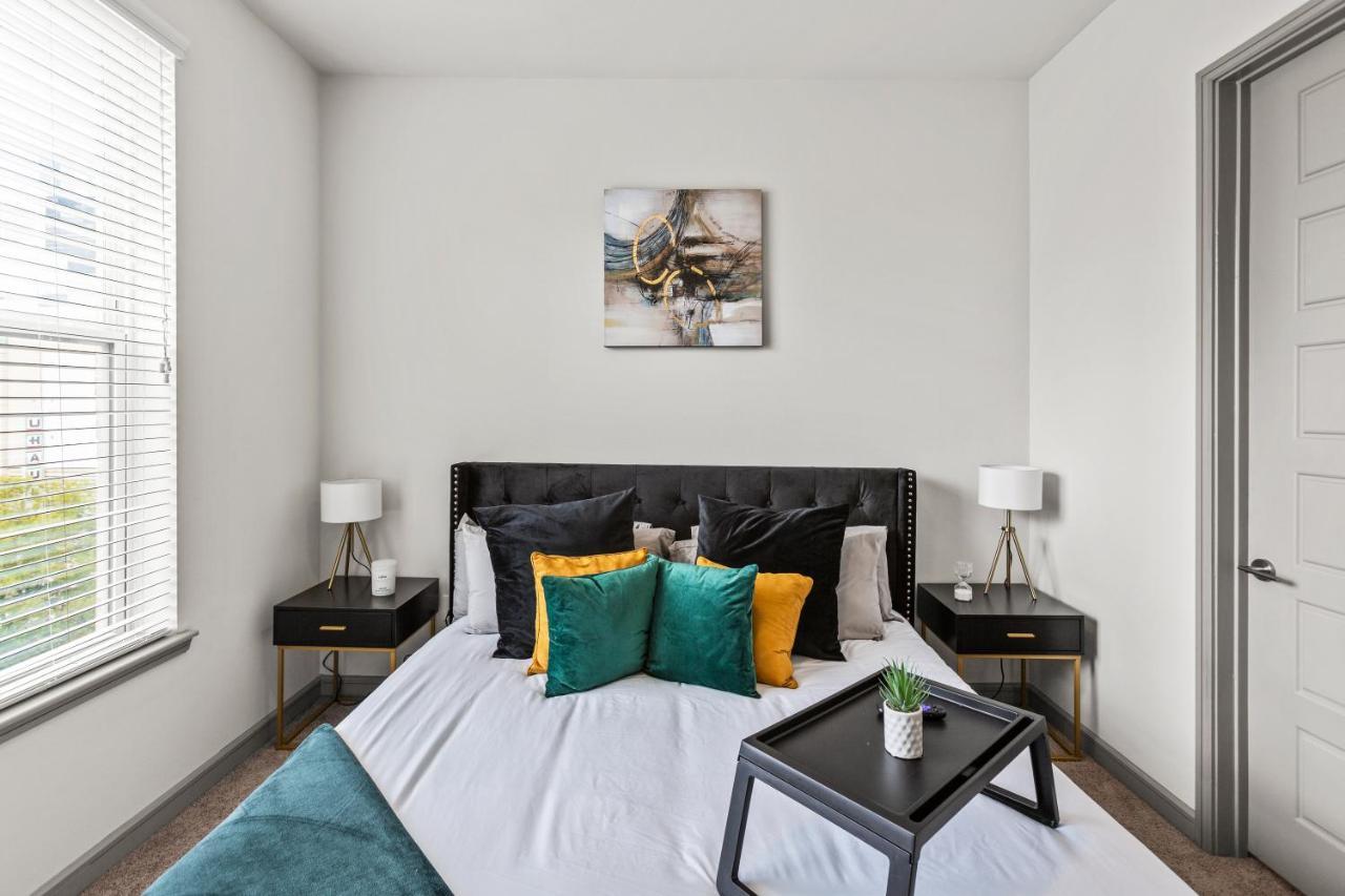 Luxury Apartment With King Bed And Pool And Free Parking 4 休斯敦 外观 照片